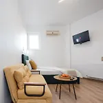 Bienvenue Studio-walking Distance To Old Town By Chr Luxury * 부쿠레슈티