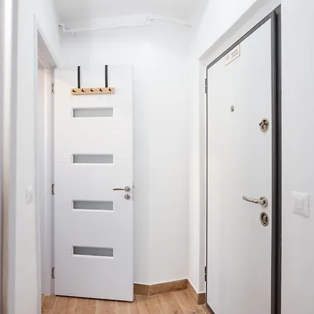 Bienvenue Studio-walking Distance To Old Town By Chr Luxury *