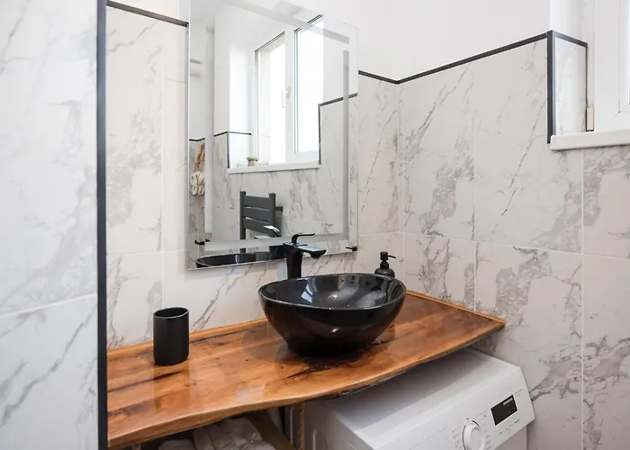 Apartman Bienvenue Studio-walking Distance To Old Town By Chr Luxury Bukarest