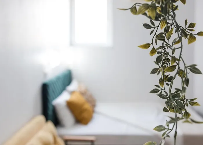 Апартаменти Bienvenue Studio-walking Distance To Old Town By Chr Luxury Бухарест