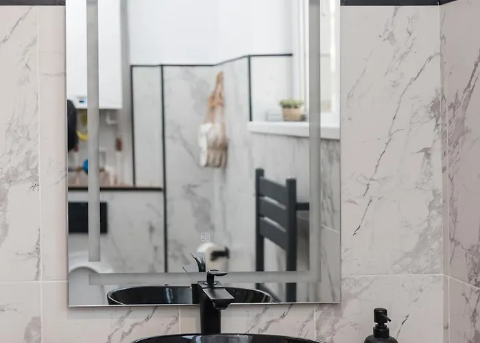 Bienvenue Studio-walking Distance To Old Town By Chr Luxury